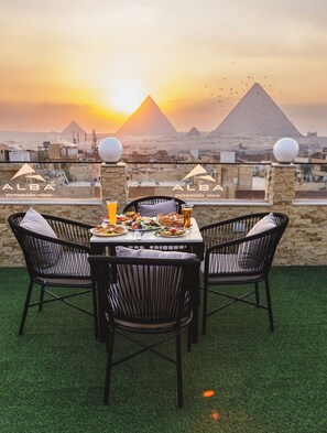 Restaurant - Alba pyramids view inn (Giza)