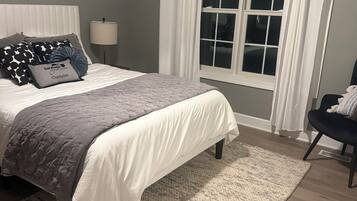 4 多间卧室、熨斗/熨衣板、WiFi、床单