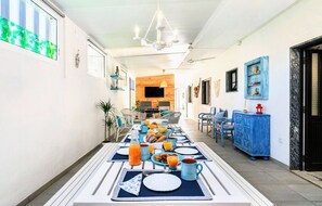 Dining - Apart. with 4 suites, 10 people with saltwater pool and barbecue in the Algarve (Quarteira)