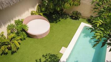 Alberca al aire libre