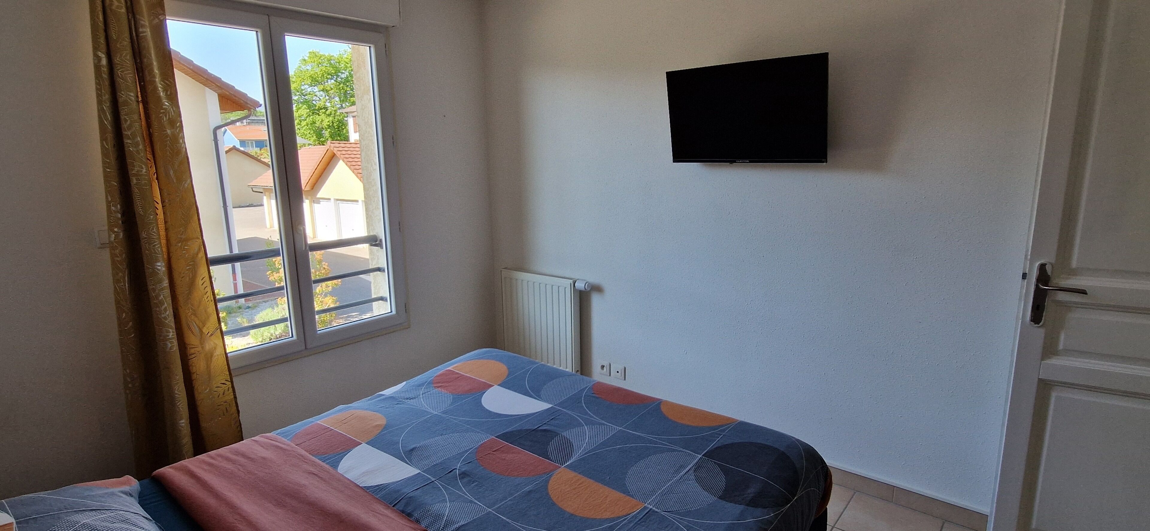 1 bedroom, iron/ironing board, free WiFi, bed sheets