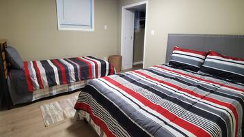 2 bedrooms, desk, iron/ironing board, free WiFi