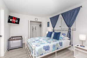 2 bedrooms, desk, iron/ironing board, travel cot