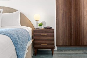 Desk, iron/ironing board, free WiFi, bed sheets