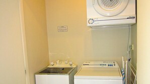 Unclassified image, 2 of 7, button