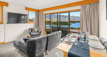 Incredible Views! 3 Bedrooms, Walk To Town