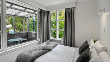 3 bedrooms, iron/ironing board, travel crib, WiFi