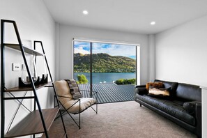 TV, fireplace, offices - Stunning & modern home with fantastic lake views! (Queenstown)