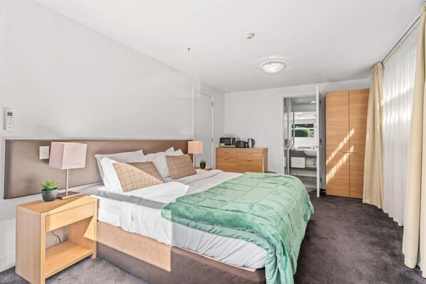 1 bedroom, travel crib, WiFi, bed sheets