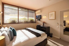 1 soverom, strykejern/-brett, reiseseng for barn og wi-fi