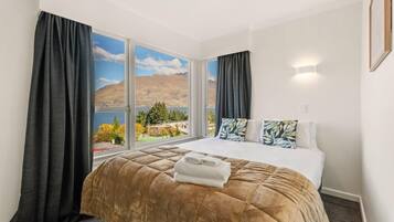 2 bedrooms, iron/ironing board, travel crib, WiFi