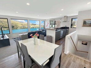 Interior - Woodlands on the Hill (Queenstown)