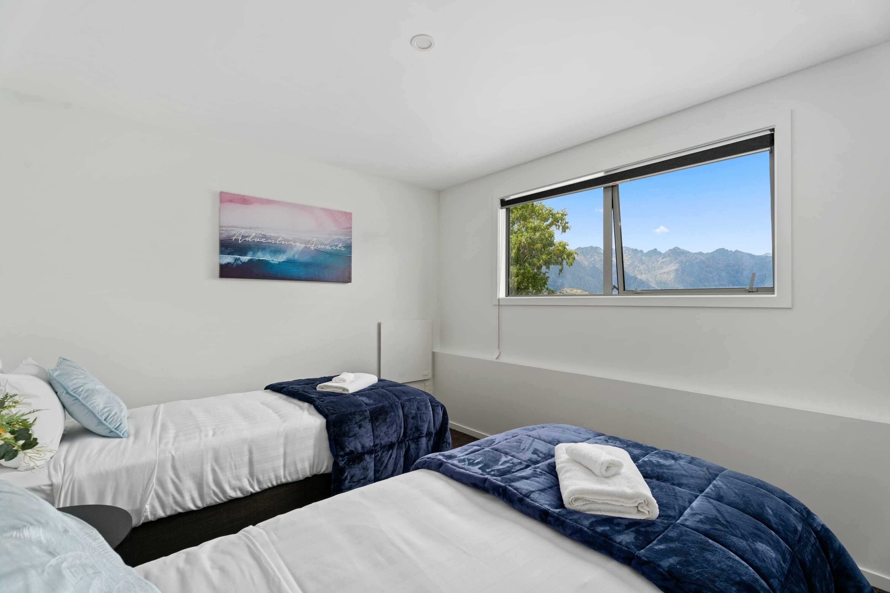 2 bedrooms, iron/ironing board, travel cot, WiFi