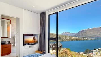 Incredible lake views right from the bedroom window