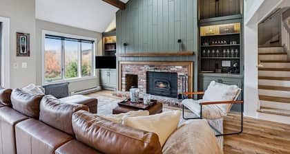 On Golf Course, Fireplace, Views! - Landmark 1C