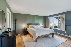 2 bedrooms, iron/ironing board, WiFi, bed sheets - On Golf Course, Fireplace, Views! - Landmark 1C (Quechee)