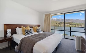 2 soverom, strykejern/-brett, reiseseng for barn og wi-fi