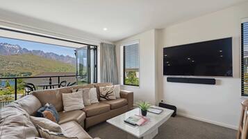 Televisión, oficina