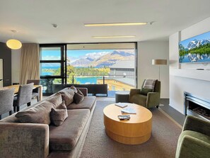 TV, fireplace, offices