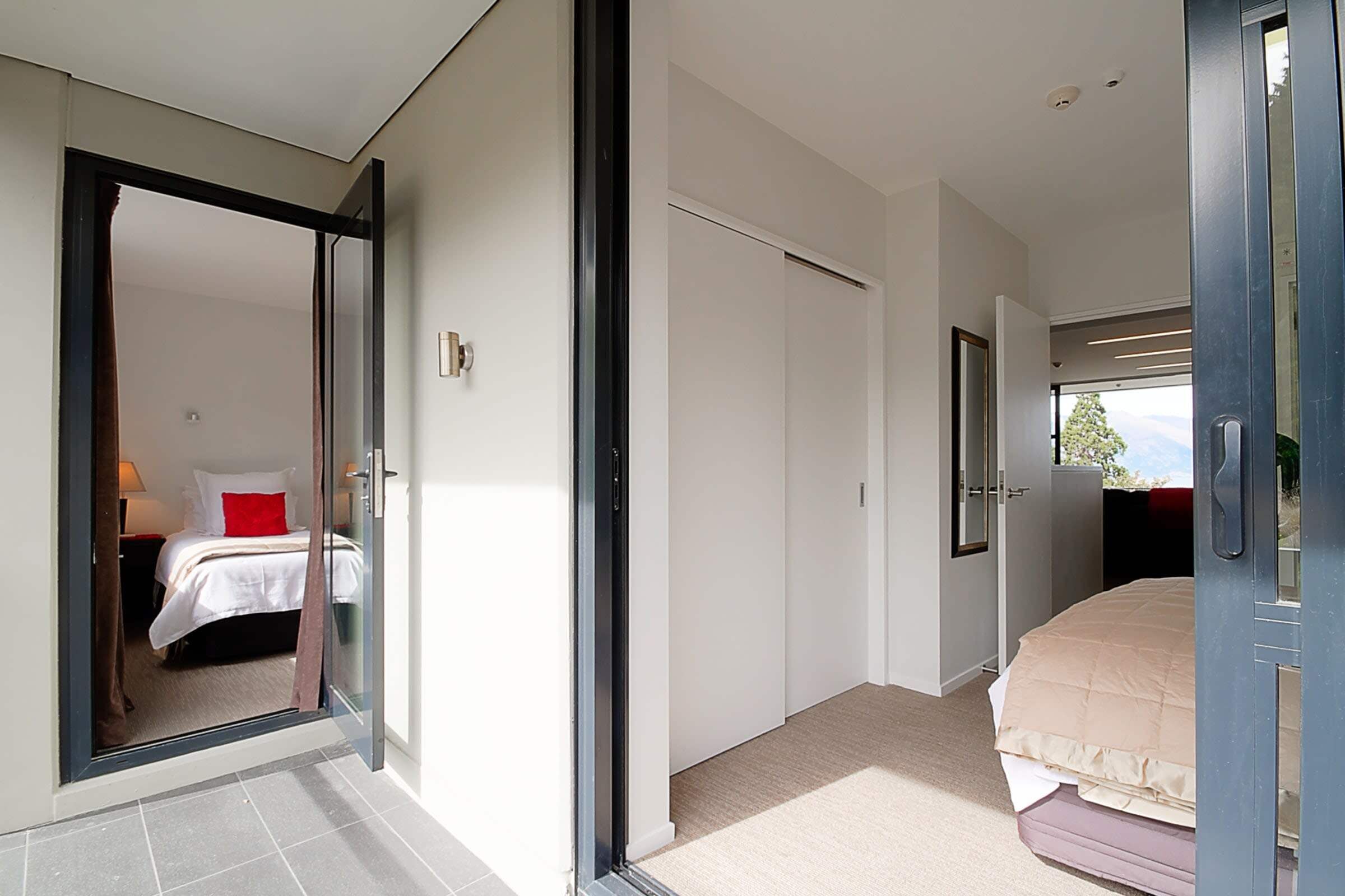 2 bedrooms, iron/ironing board, travel cot, WiFi