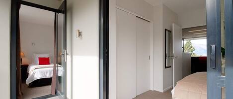 2 chambres, fer et planche à repasser, lit parapluie, Wi-Fi