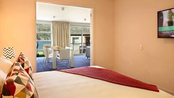 3 bedrooms, iron/ironing board, travel cot, WiFi