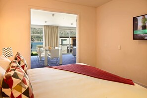 3 Schlafzimmer, Bügeleisen/Bügelbrett, Reisekinderbett, WLAN