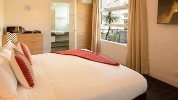 3 bedrooms, iron/ironing board, travel crib, WiFi