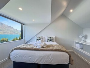 3 habitaciones, tabla de planchar con plancha, cuna de viaje y wifi