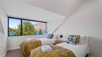 3 bedrooms, iron/ironing board, travel crib, WiFi