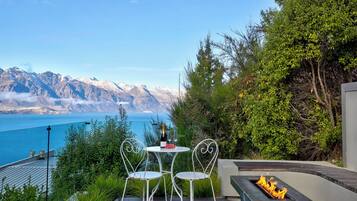 Tempat makan outdoor