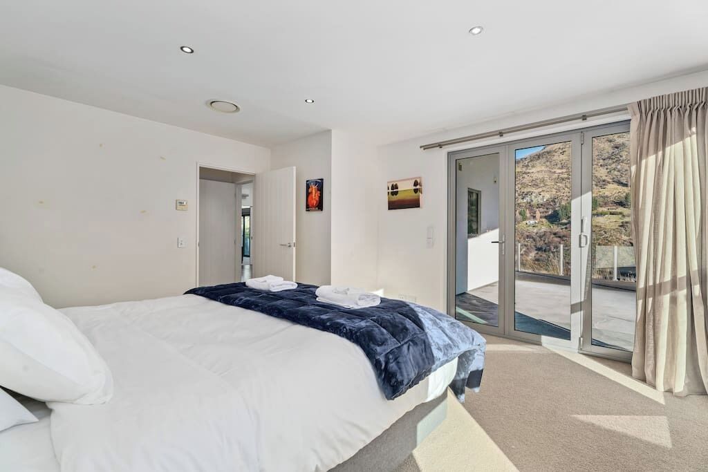 4 bedrooms, iron/ironing board, travel cot, WiFi