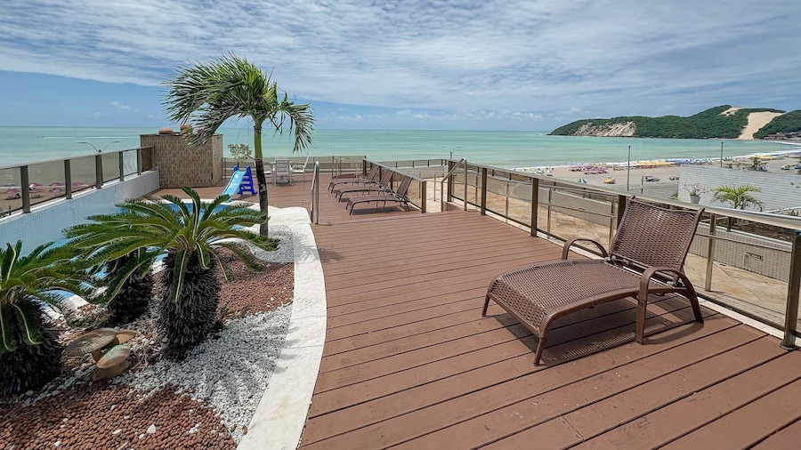 Mirador Suites Beira Mar com Piscina