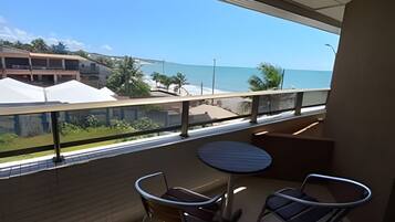 Studio | Ulkoruokailutilat