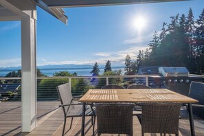 تناول الطعام بالخارج