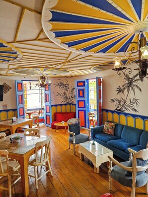 Free daily local cuisine breakfast 