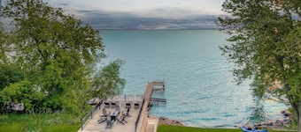 Harsch`s Beach Escape | Lake · Hot Tub · Theater