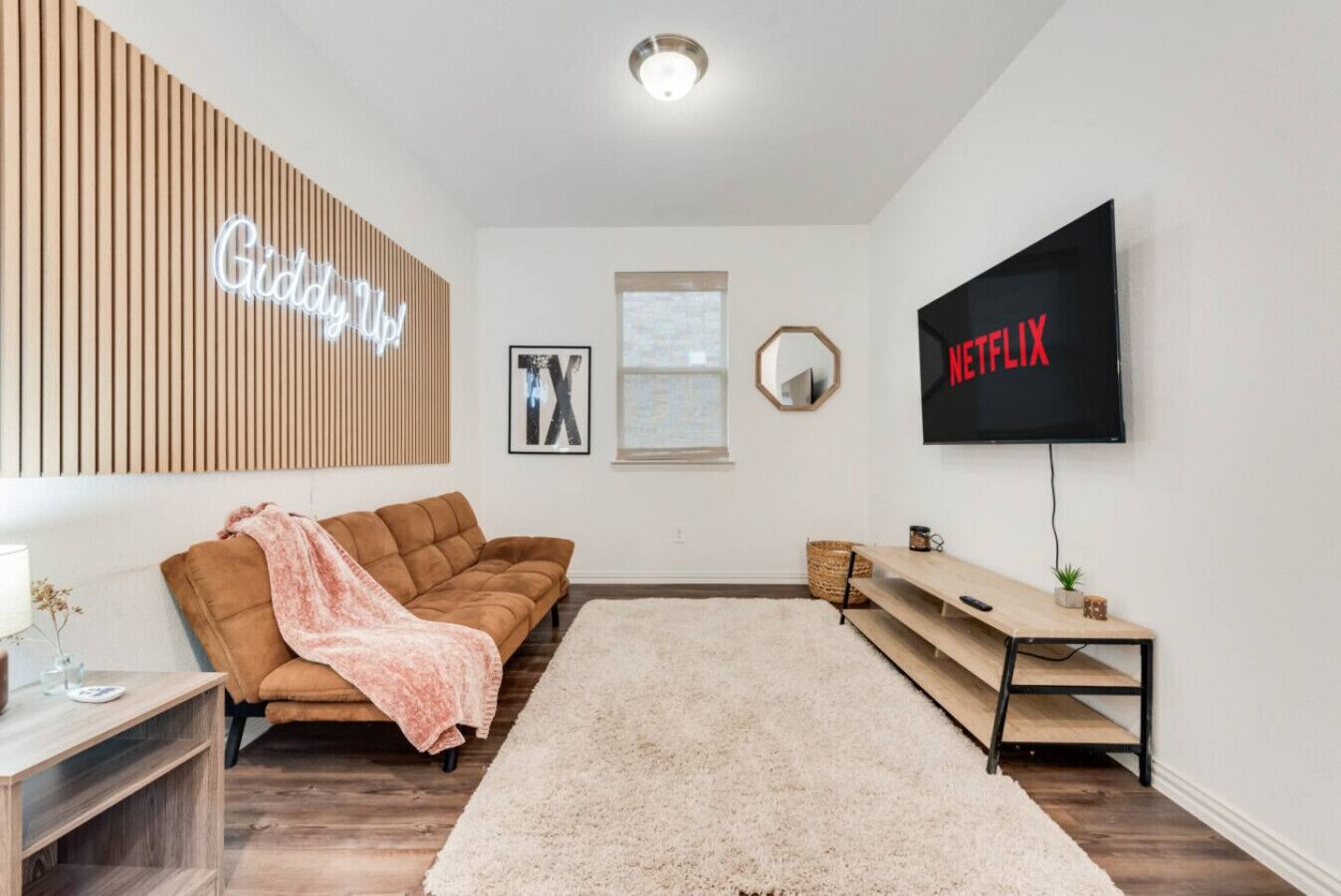 TV, fireplace, video games, table tennis