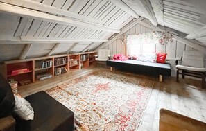 Interior - 2 bedroom stunning home in öxnevalla (Öxnevalla)