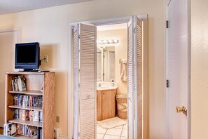 Interior - Walk to Lifts | Cozy Condo | Fireplace | Gold Dust E1 (Angel Fire)