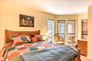 2 bedrooms, free WiFi, bed sheets - Walk to Lifts | Cozy Condo | Fireplace | Gold Dust E1 (Angel Fire)