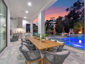 Outdoor dining