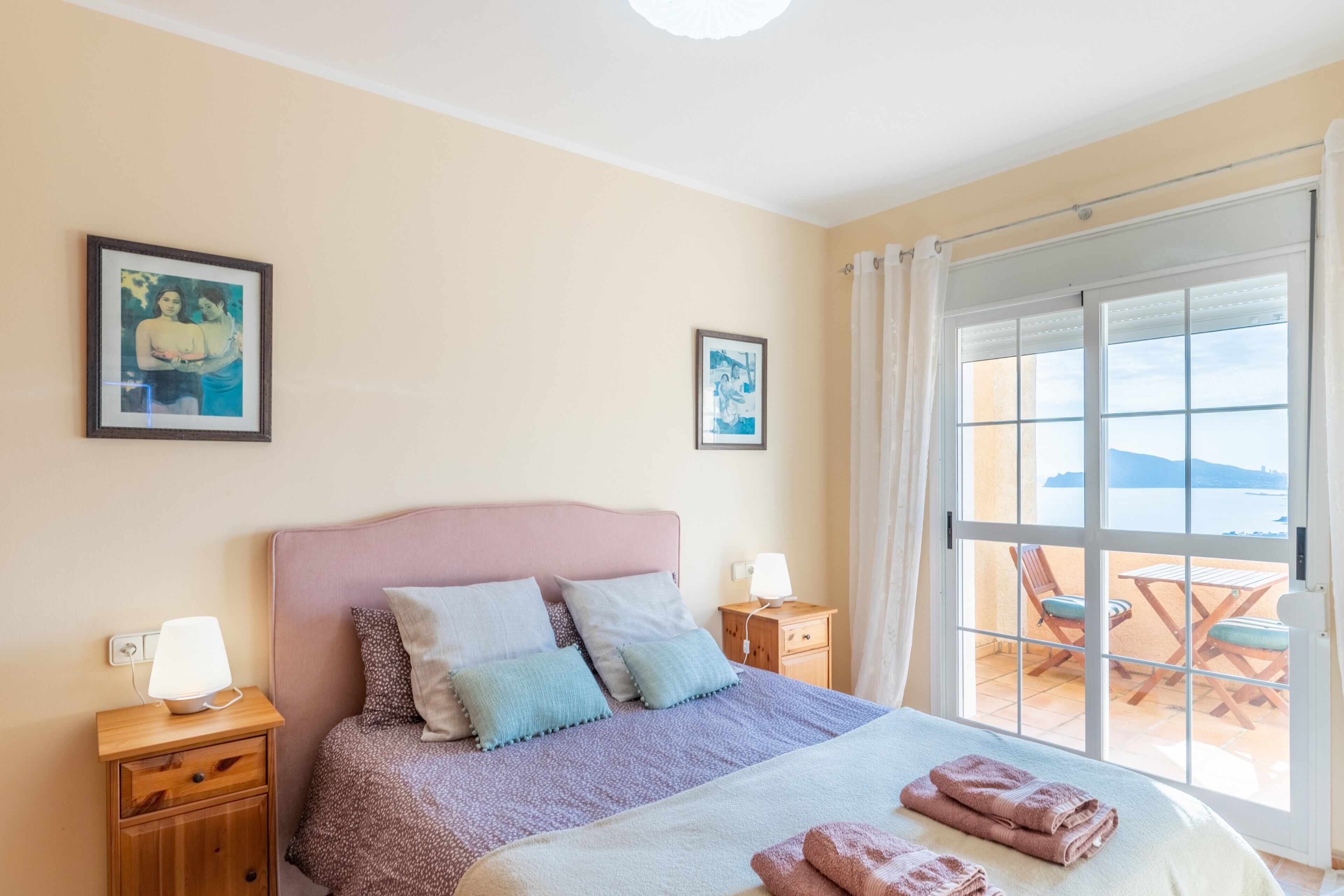 3 bedrooms, iron/ironing board, free WiFi, bed sheets