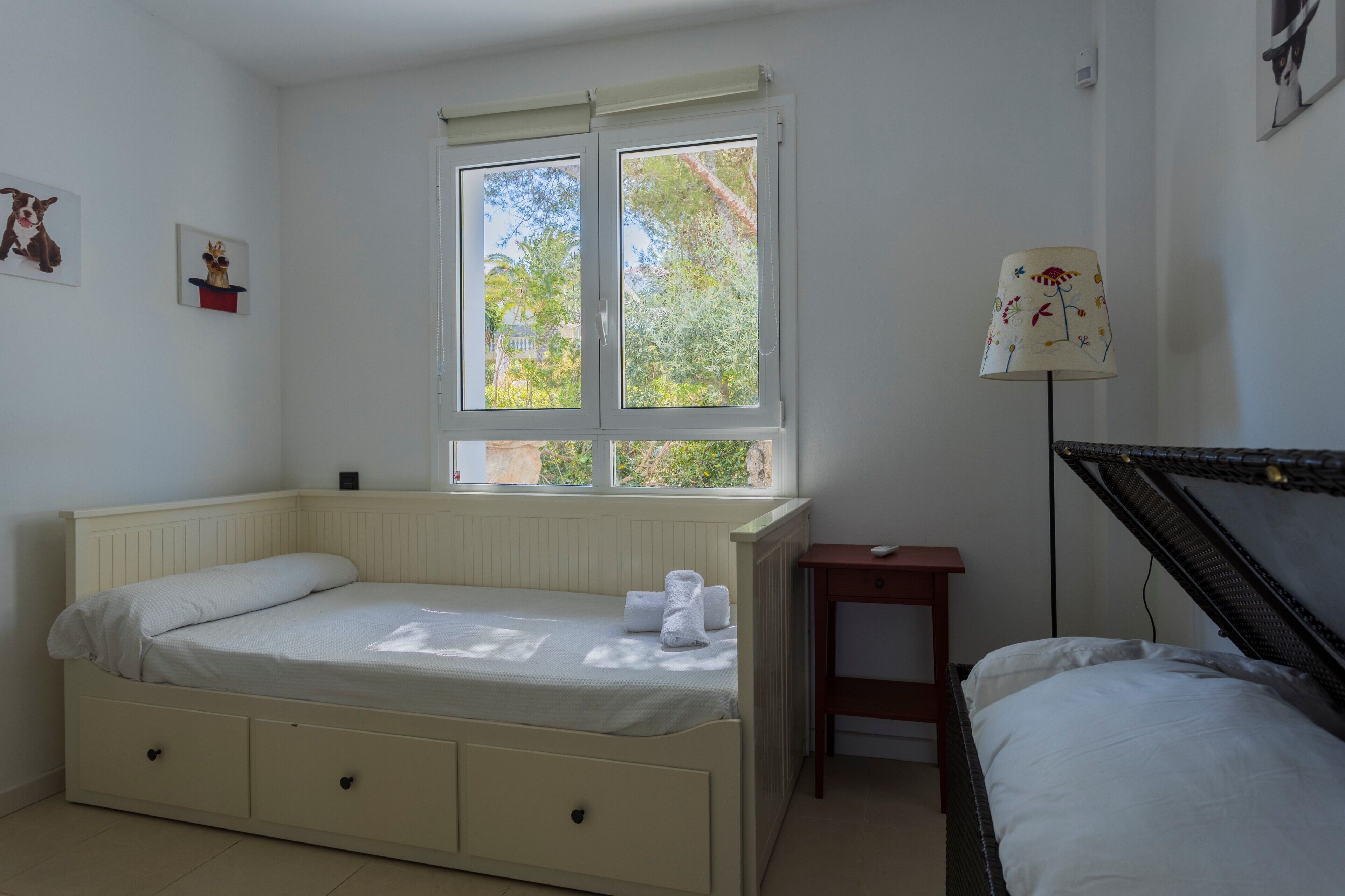 4 habitaciones, tabla de planchar con plancha y wifi gratis 