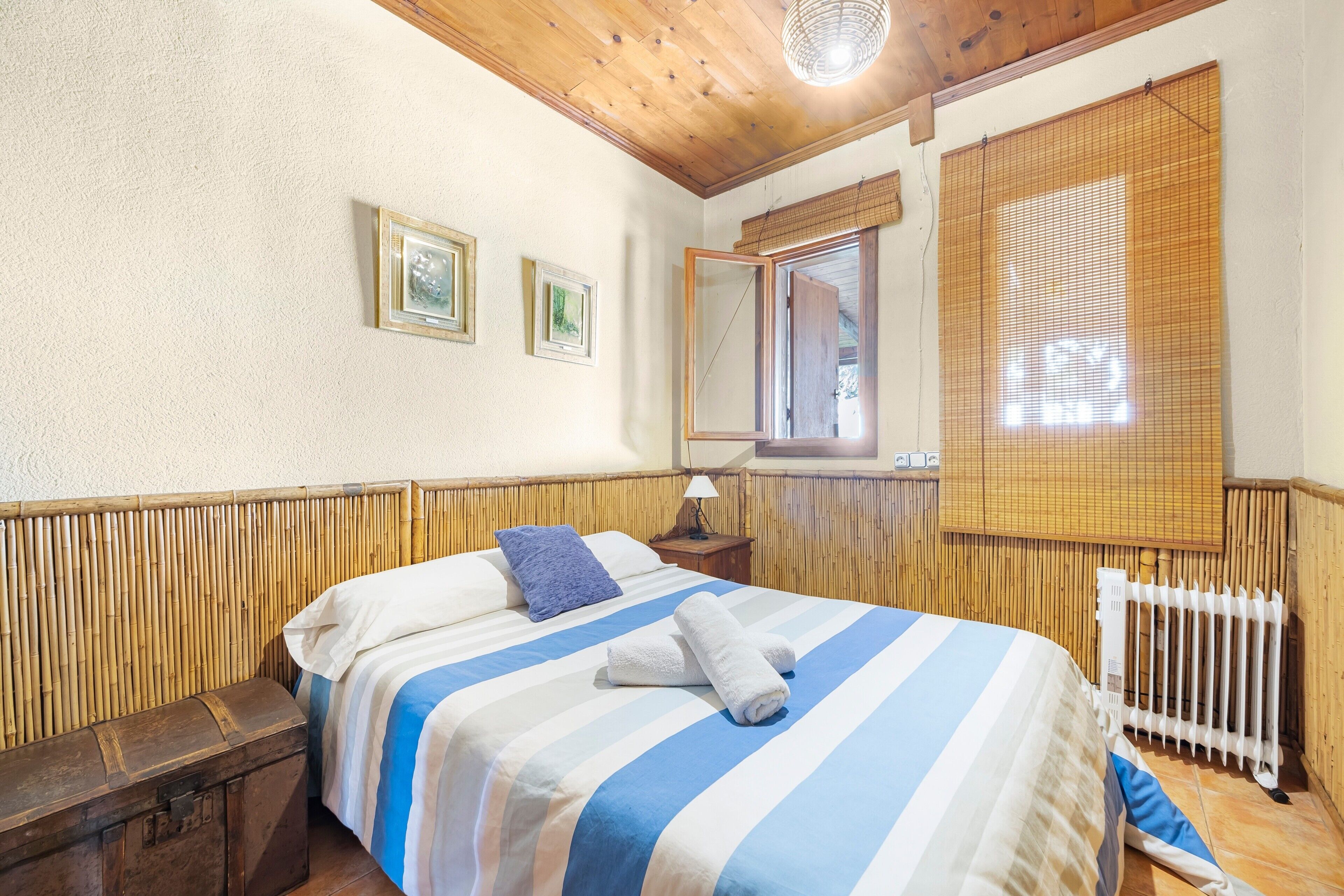 5 camere, ferro/asse da stiro, Wi-Fi gratuito, lenzuola