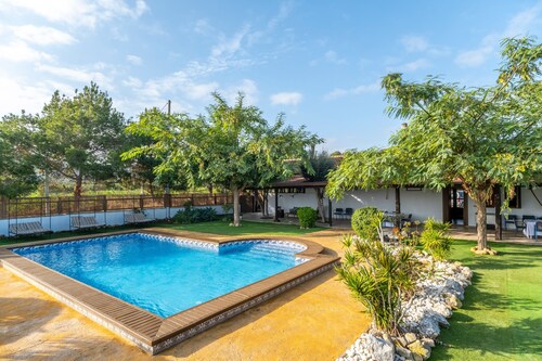 Maison de campagne "Los Caleros" avec vue sur le lac, piscine privée et Wi-Fi