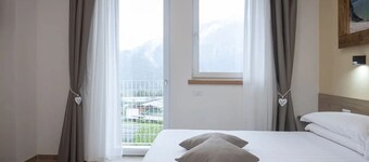 Holiday Home 'Alle Arce' with Lake View, Wi-Fi and Air Conditioning