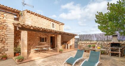 Maison de campagne trĂšs proche de l'une des plus belles plages de Majorque