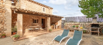 Country house very close to one of the most beautiful beaches of Mallorca