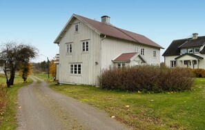 Exterior - Stunning home in älekulla with WiFi (Älekulla)